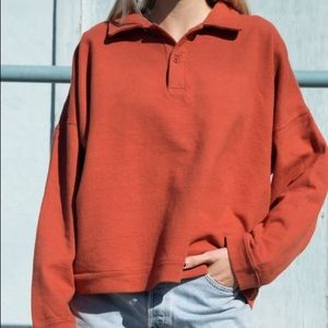 BRANDY MELVILLE ARCHER SWEATER✨